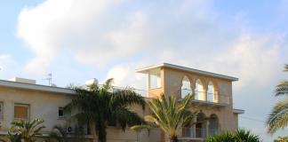 Factors to Consider Before Buying a House